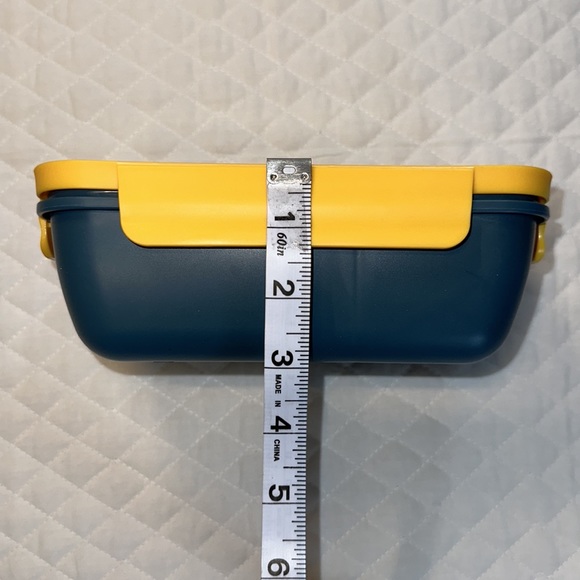 Lunch Box Beautiful Life. Re-Useable Lunch Box. Yellow and Teal. 2 Compartments - Picture 8 of 8